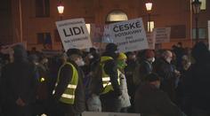 Zemědělci demonstrovali před Úřadem vlády. Vadí jim zastropování dotací