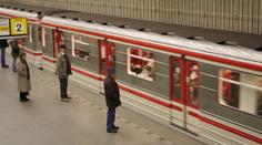Cestující v pražském metru mají nervy. Kvůli vadné výhybce