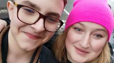 Táda (14) našel na Nový rok svou mámu oběšenou. Pro rodinu je to tvrdá rána