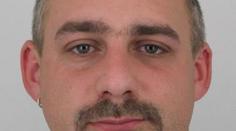 Nevíte, kde najít tohoto lupiče? Je nebezpečný, varuje policie!