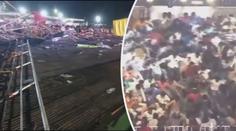VIDEO: Pod fanoušky se zřítila tribuna. Na místě zavládl chaos
