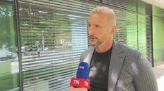 Kouč Šustr si krátí trest stylově. V kotli Dukly šel do půl těla