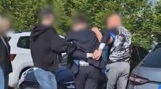 Před státnicemi skončil v poutech. Student měl pomáhat s milionovými podvody