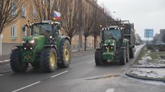 Hrozná byrokracie, říká protestující zemědělec. V Praze se čekají stovky traktorů