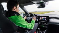 Jak řídit ve zhoršených podmínkách? Tohle radí šampion v rallye Kopecký
