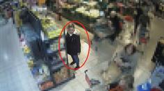 VIDEO: Policie hledá svědky krádeže dámských kabelek v supermarketech