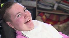 Eliška má vzácné genetické onemocnění. Život jí může usnadnit motomed