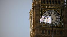 Británií zněly tisíce zvonů, které předznamenaly olympiádu
