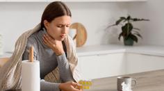 Urputná bolest v krku. Šíří se virus, který je silnější než chřipka a covid, říká expert