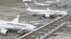 Dovolené v ohrožení. Aerolinky ruší lety, další začaly zdražovat