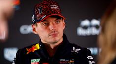 Chodit to pěšky je nuda. Verstappen místo track walku používá mapy