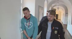 Tahle bestie osahávala holčičky! Policie hledá další oběti