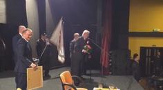 VIDEO: Miloš Zeman dostal dar od ženy, se kterou přišel o panictví!