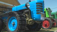 Unikáty na Domažlicku. K vidění byly historické traktory či automobilové veterány