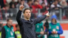 Velký přestup na obzoru. Bílý balet má prý přece jen převzít Xabi Alonso