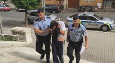 Muž měl ženu s rakovinou pořezat mačetou. Už je ve vazbě