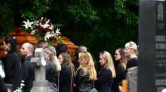 S hrdinou z Vrútek se loučily stovky lidí. Zesnulý učitel měl těžký život