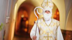 Tradice Mikuláše sahá do dávných dob. Dárky rozdával dřív než Ježíšek