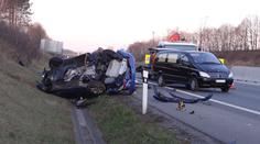 Auto najednou vybočilo z dálnice, drsnou nehodu řidič (†31) nepřežil