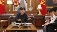 Kim Čong-un viditelně zhubnul. Spekuluje se o jeho zdravotním stavu