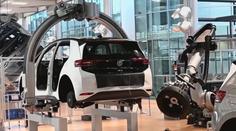 Volkswagen oznámil zásadní změny. Oseká nabídku a chystá masivní propouštění