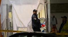 Do konzulátu Číny najel řidič osobního auta. Policie ho zastřelila
