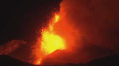 VIDEO: Etna se probudila k životu! Chrlila lávu až sto metrů vysoko