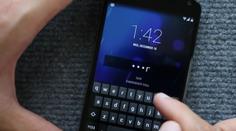 Policie se pokouší proniknout do telefonů lidí obviněných v kauze Dozimetr