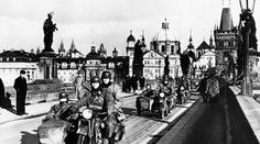 Němci v ulicích, Hitler na Hradě. VZPOMÍNKY PAMĚTNÍKŮ na okupaci
