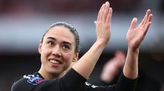Brankářka Arsenalu oznámila radostnou novinu, s partnerkou čekají miminko