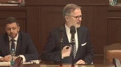 Řešení Fialova podílu v záložně ve Sněmovně je jen exhibicí opozice, říká politolog