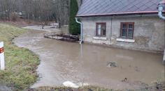Severem Moravy se prohnala bouře, rozvodnila řeky a zatopila sklepy