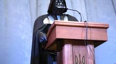 FOTO: DARTH VADER se uchází o post starosty! Jde o protest?