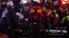V New Yorku se zřítil do řeky vrtulník s turisty. Pět mrtvých