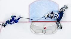 Momenty týdne v NHL: Hellebuyck čaroval v bráně, Zacha se prosadil