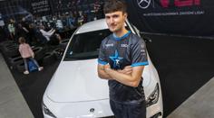 Bleskurychlý Kovačič! Ve Virtual GP vyhrál už pátý závod v řadě