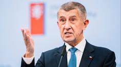 Sněmovna jednala o nedůvěře vládě. Pokračovat bude ve středu