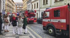 Pražská klinika v ohrožení! Hasiči kvůli požáru evakuovali 50 lidí