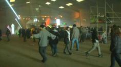 Policie ve Francii rozehnala nelegální party. Účastnily se jí tisíce lidí
