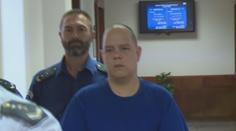 Muž měl družku škrtit a zranit sekerou. "Sexuální hrátky," hájil se