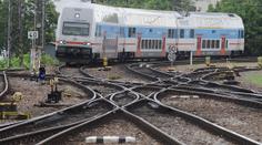 U Kolína zabil vlak ženu. Nehoda dopoledne ochromila dopravu