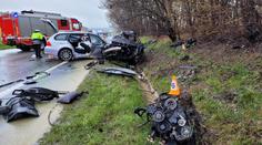 Tragická nehoda na Svitavsku. Při čelním střetu aut zemřeli tři lidé