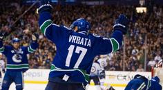 Vrbata se dostal do TOP10 střelců, Mrázek vychytal nulu