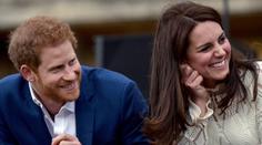 Kate a Harry se sblížili víc, než by se Williamovi líbilo. Unikly šokující detaily
