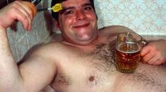 Svéráz Jocky Wilson: Karton piv před zápasem, pád mezi diváky a tituly