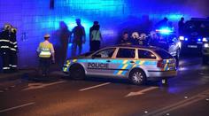 Policista zastavil motorkáře autem a čeká ho soud. Kolegové se bouří
