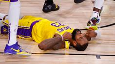 Davis blokoval, LeBron střílel, Lakers už jsou jedno vítězství od titulu!
