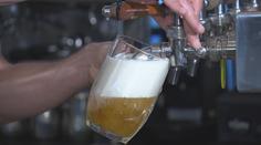 Pivo možná podraží! Majitelé pivovarů chtějí peníze od státu