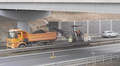 Silničáři modernizují cestu mezi Ostrovem a Vary. Řidiči musí počítat s omezením
