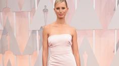 Karolina Kurková je trojnásobnou maminkou, porodila holčičku